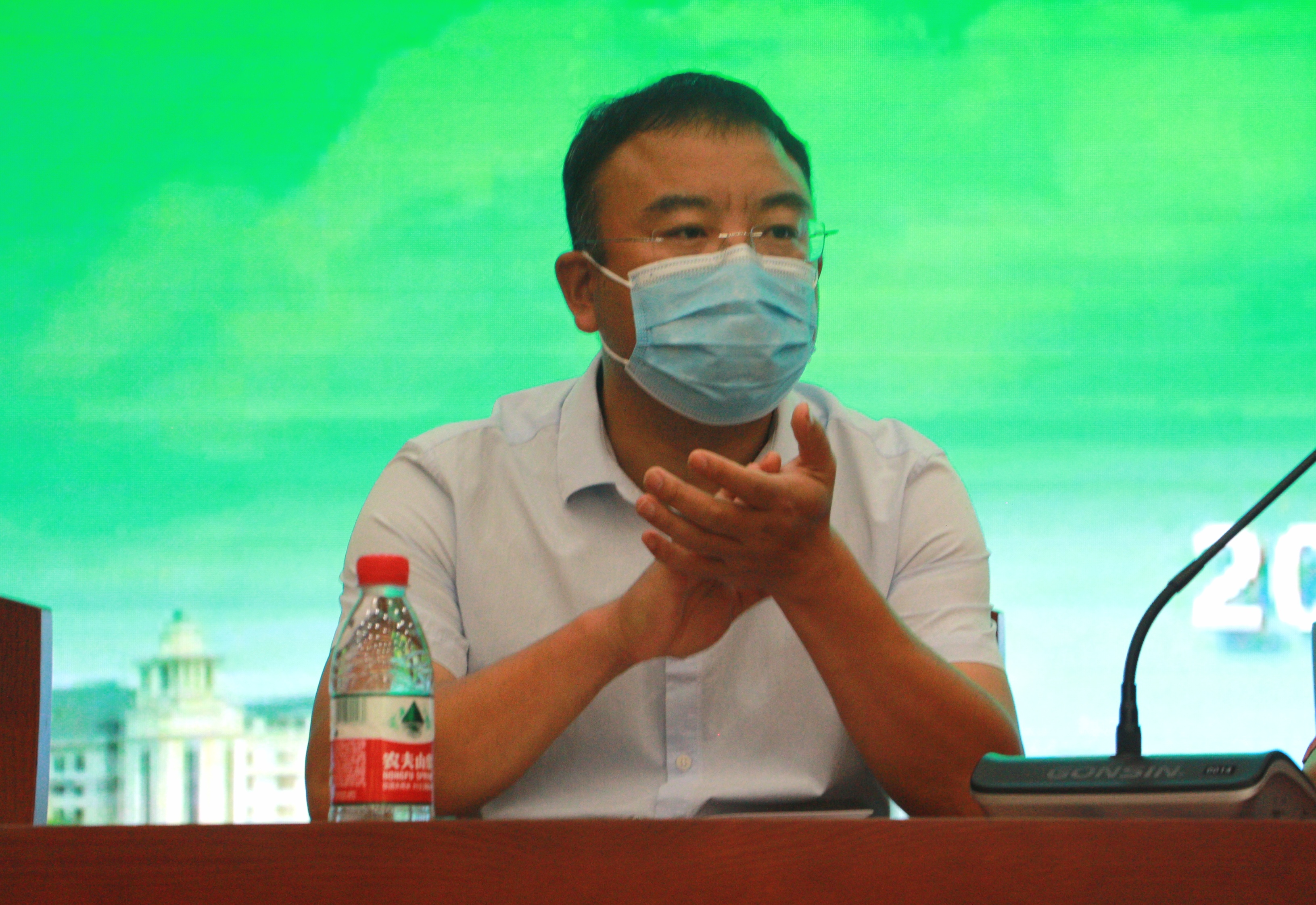 在线德州扑克现金