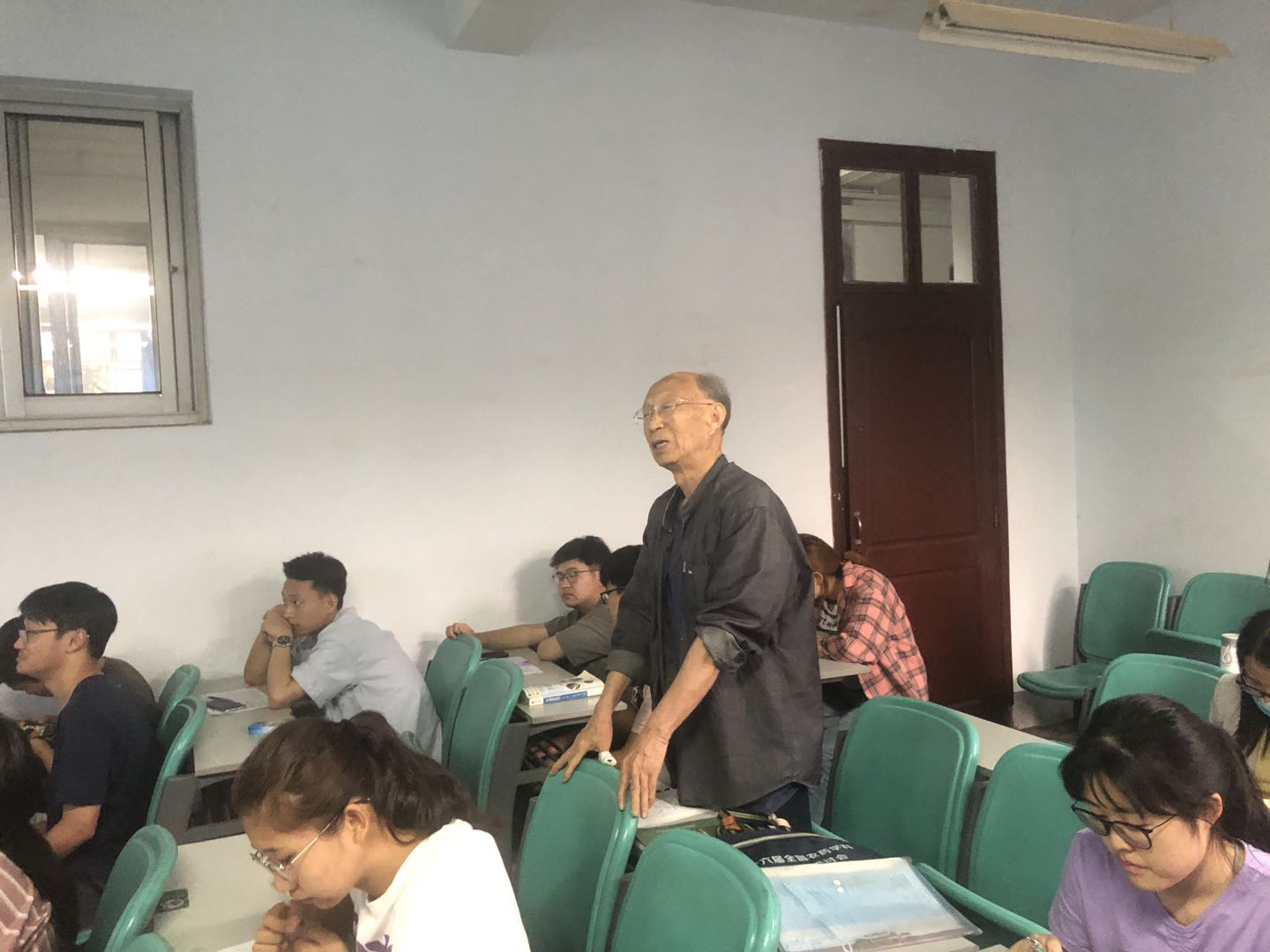 ���ߵ����˿��ֽ�