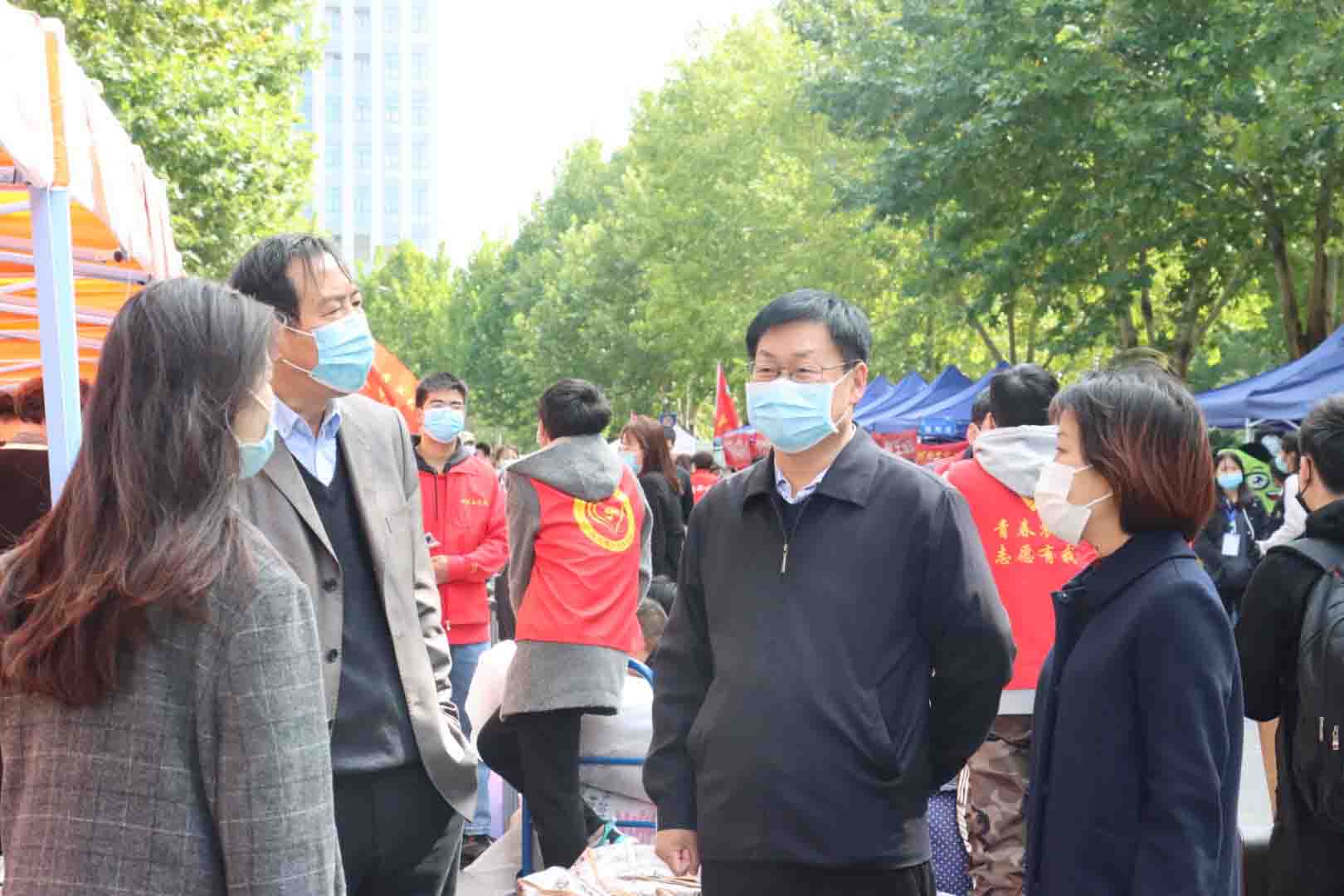 ���ߵ����˿��ֽ�