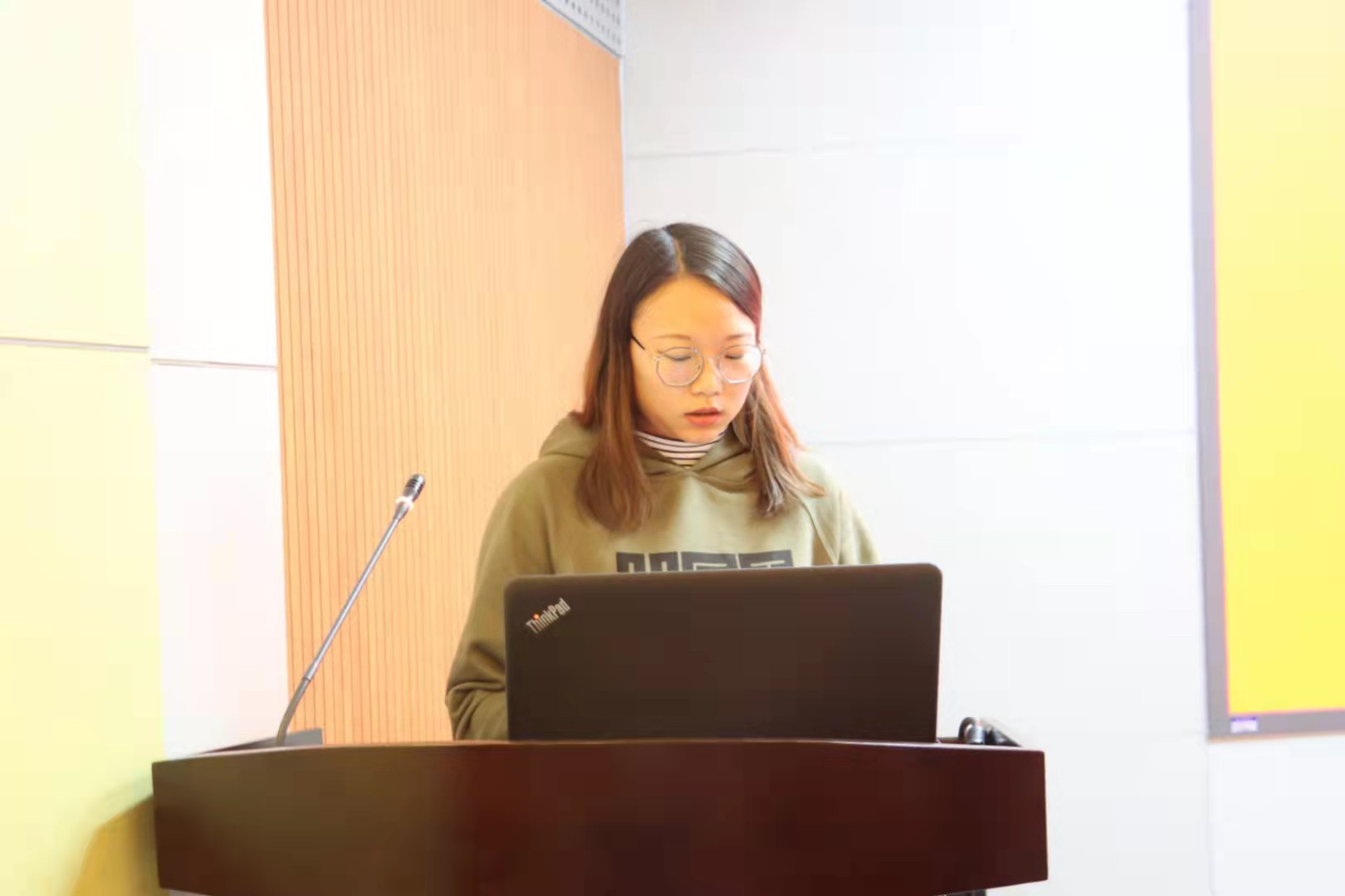 ���ߵ����˿��ֽ�