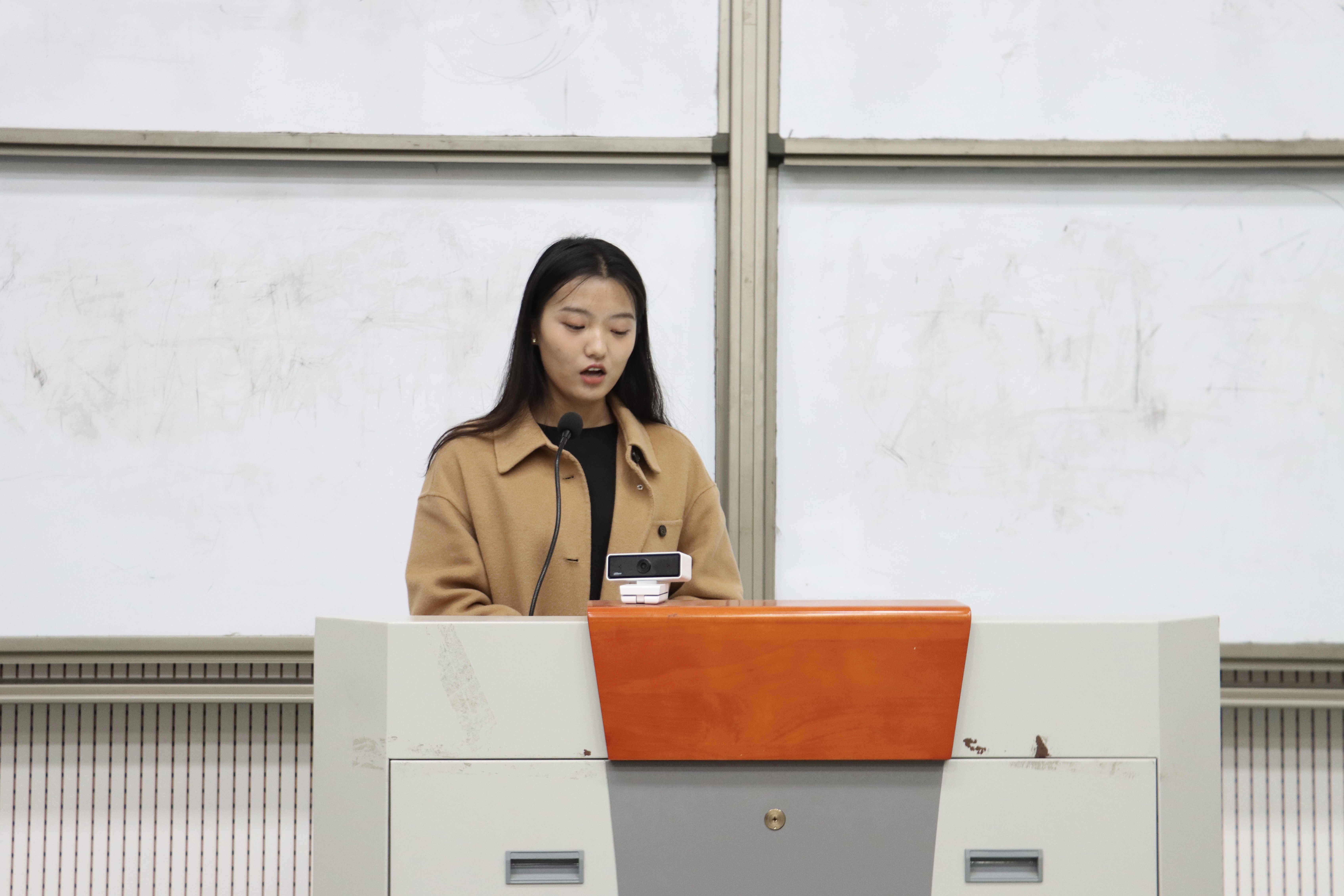 ���ߵ����˿��ֽ�