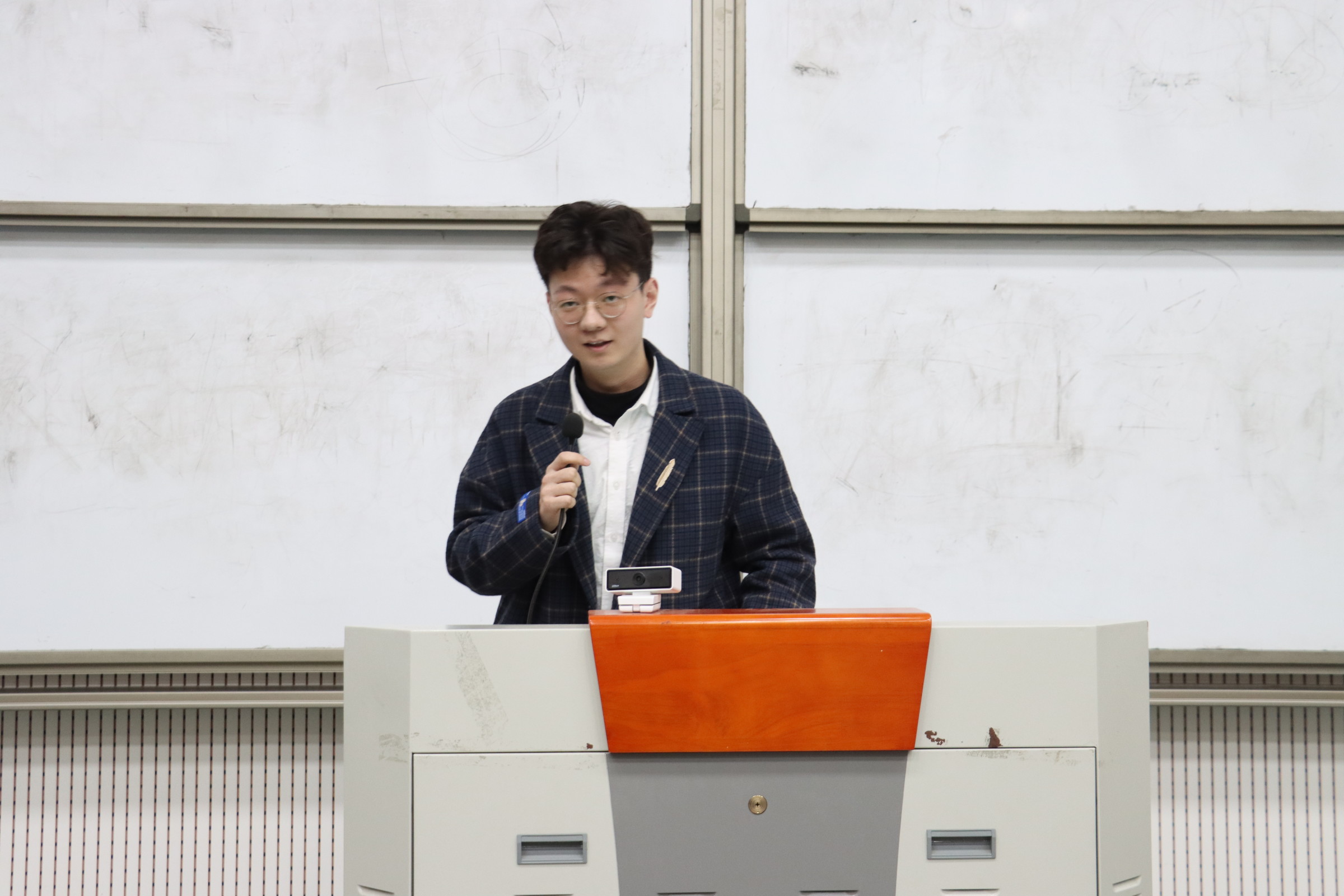 ���ߵ����˿��ֽ�