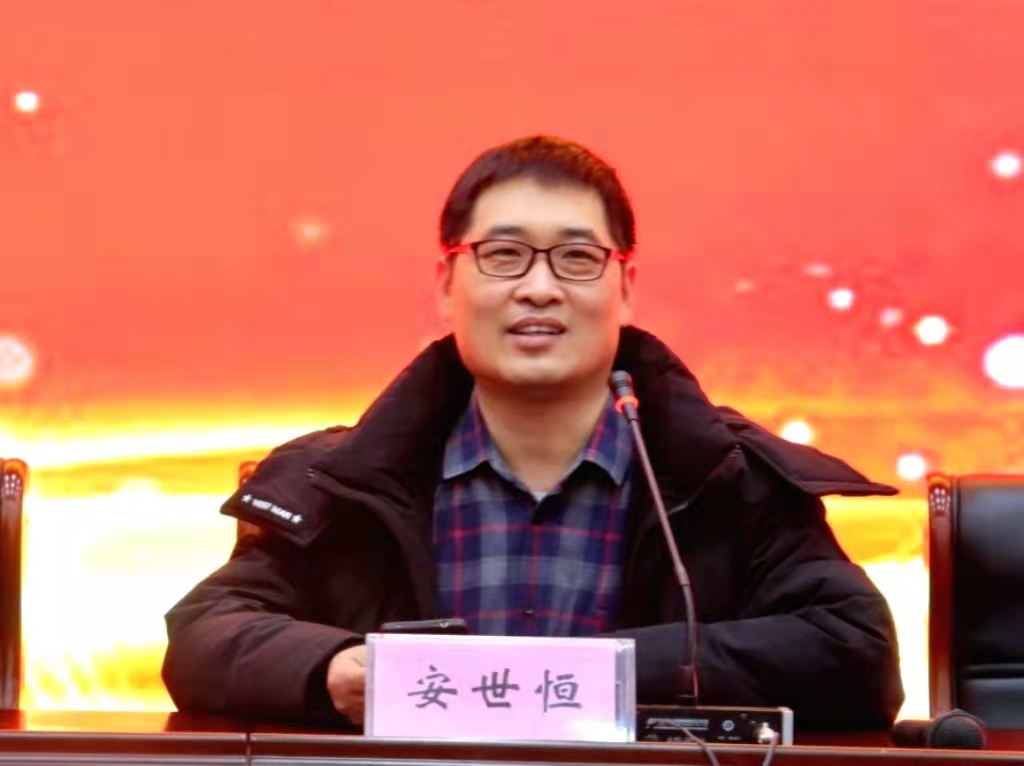 在线德州扑克现金