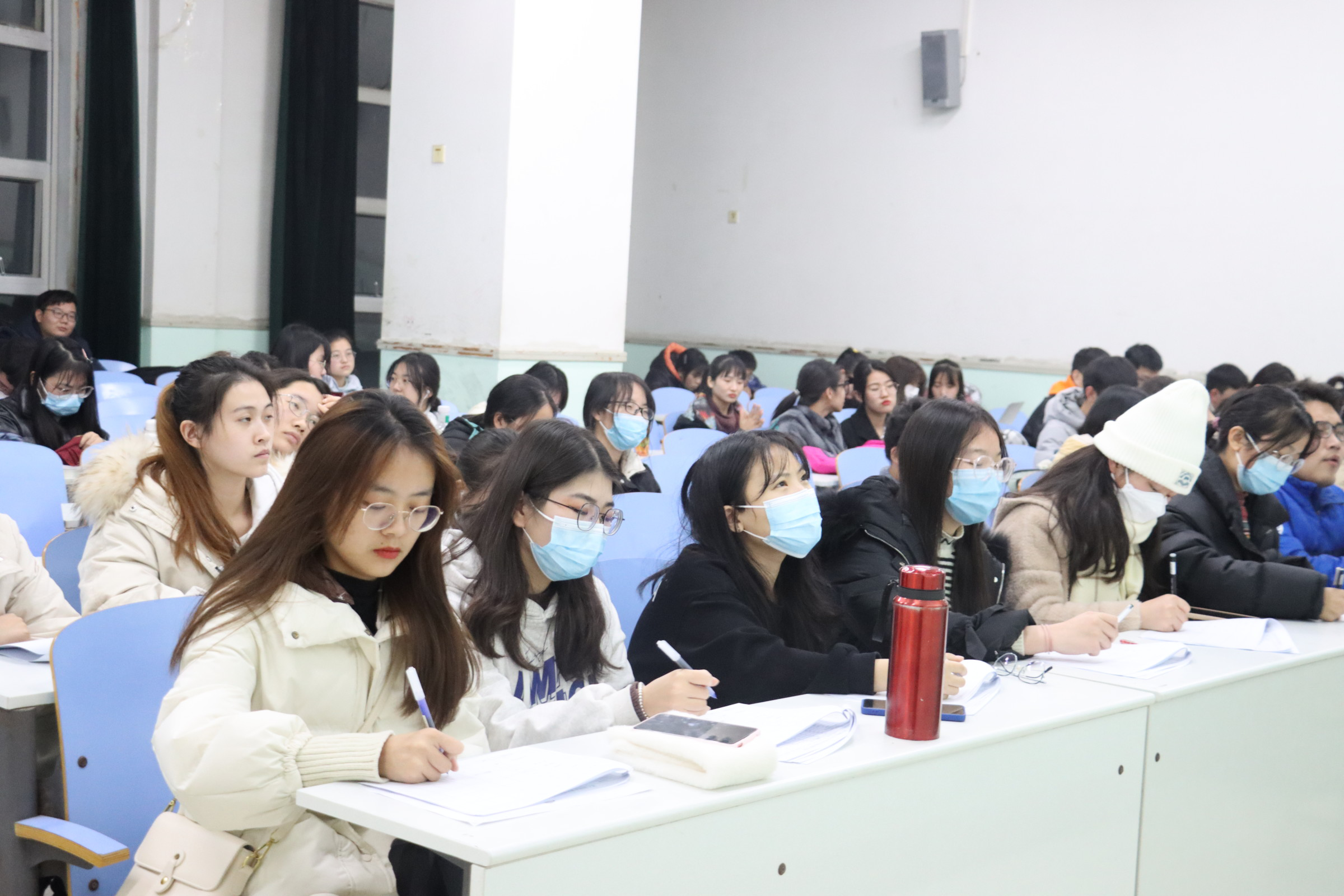 ���ߵ����˿��ֽ�