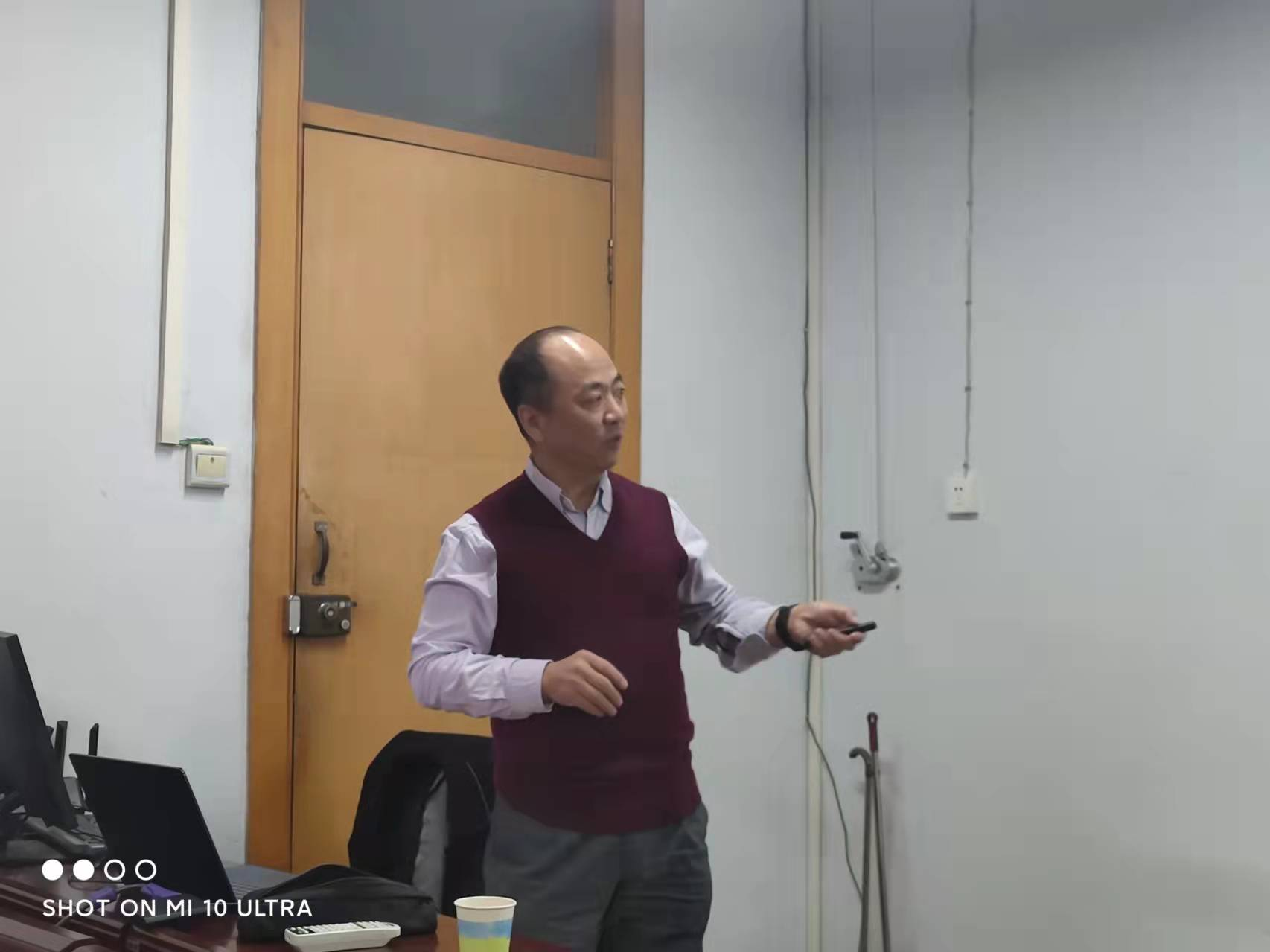 ���ߵ����˿��ֽ�