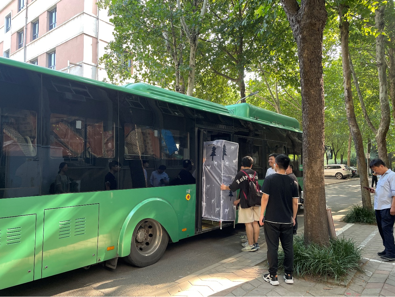 ���ߵ����˿��ֽ�