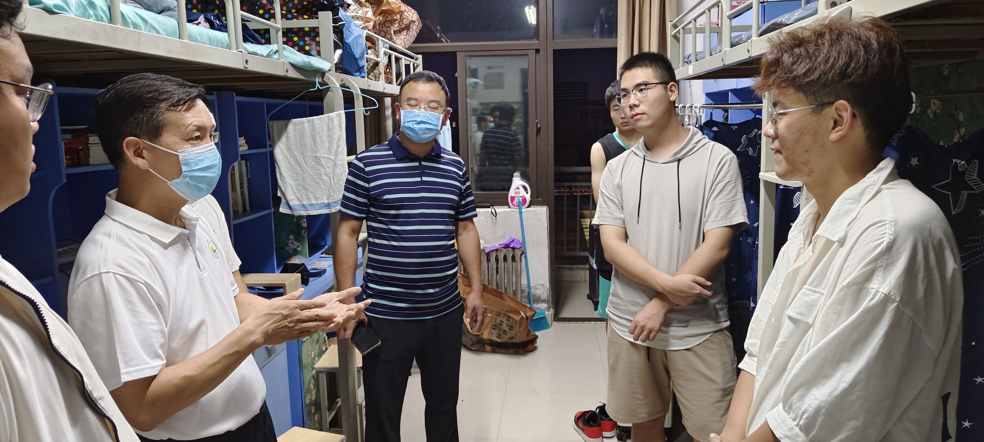 ���ߵ����˿��ֽ�