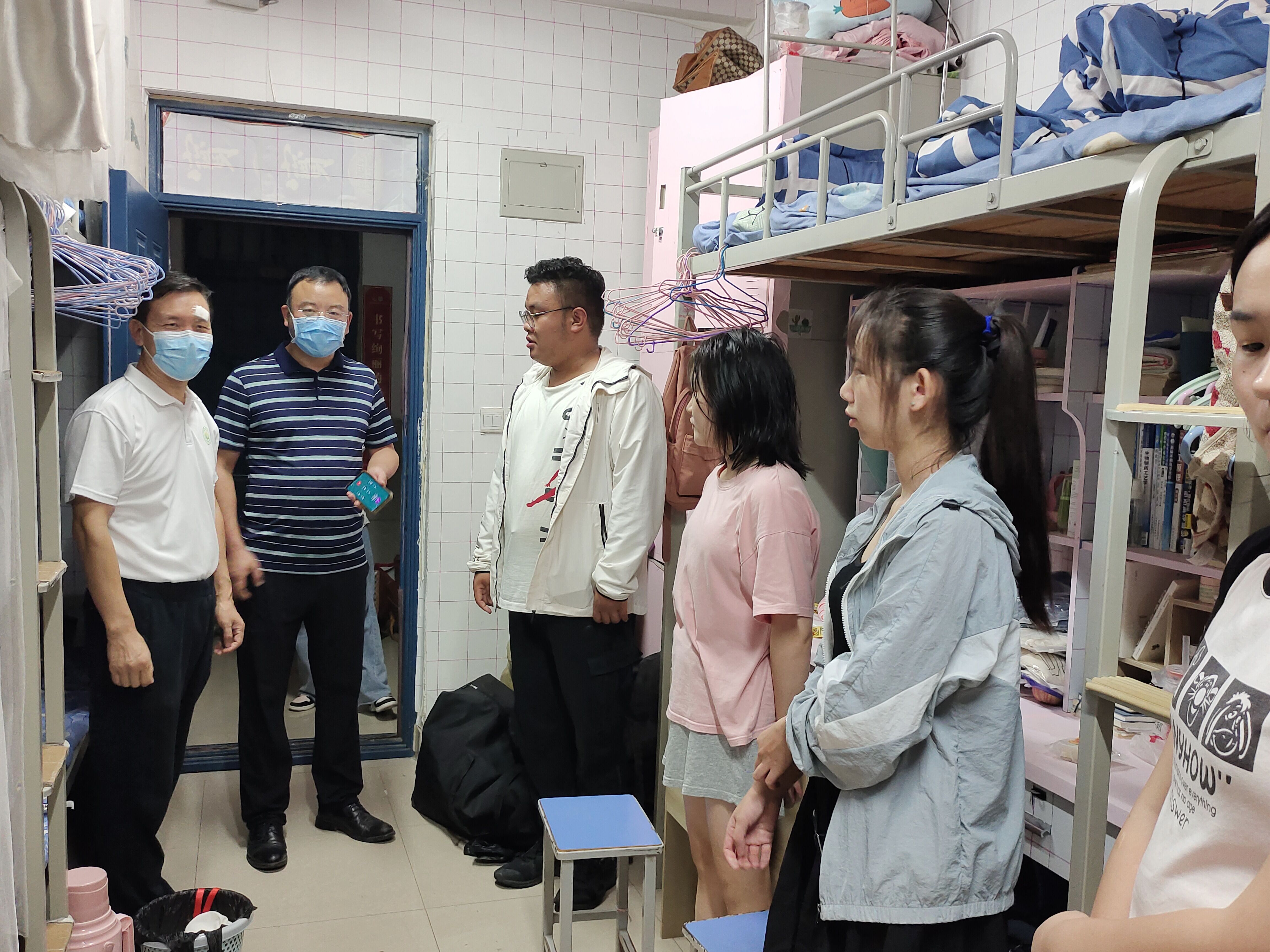 ���ߵ����˿��ֽ�