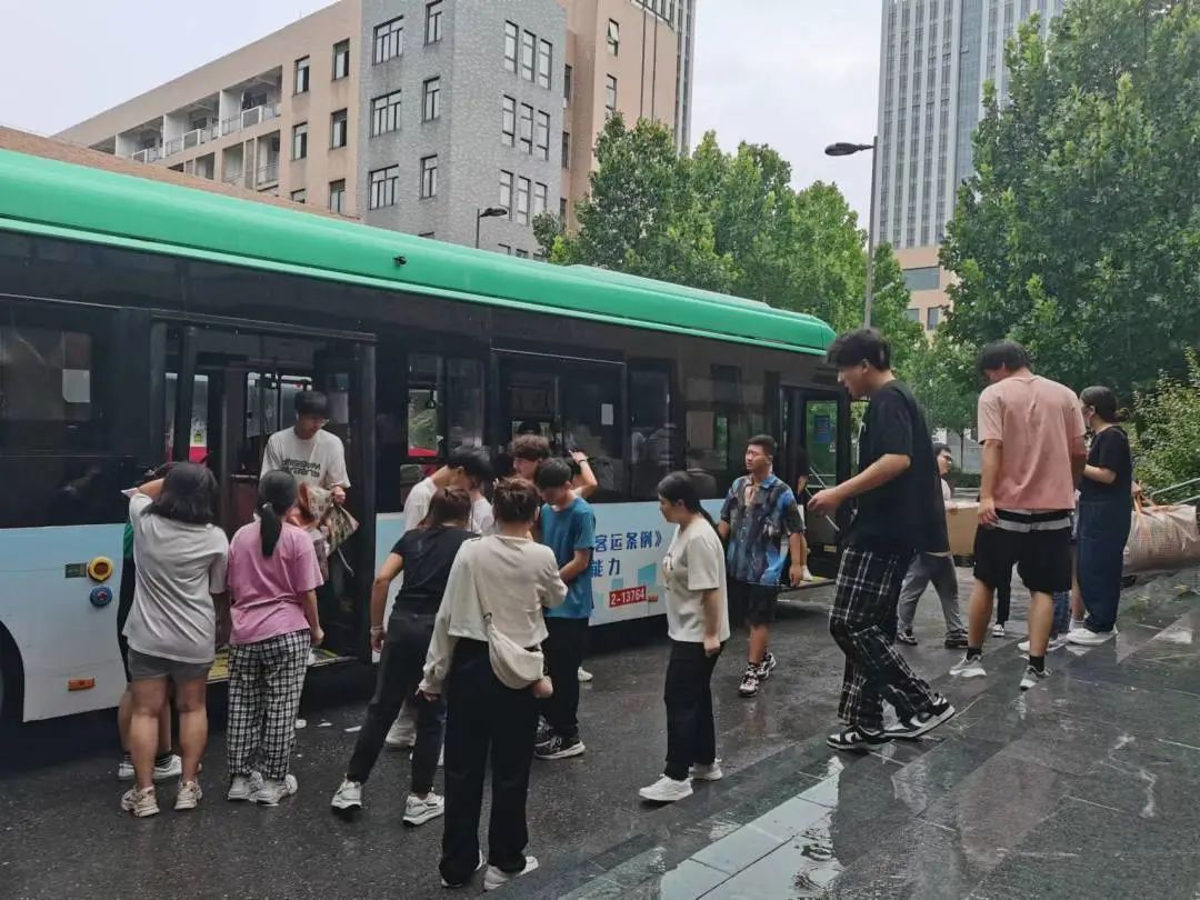 ���ߵ����˿��ֽ�