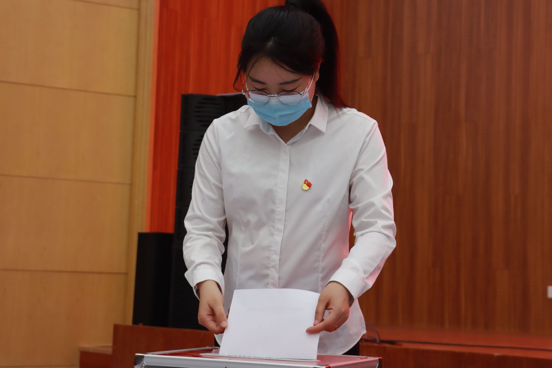 ���ߵ����˿��ֽ�