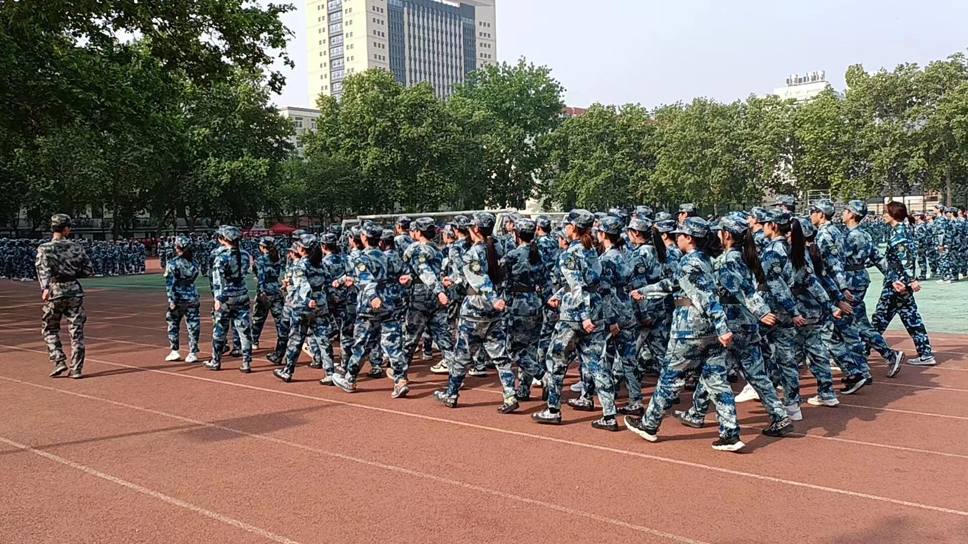 ���ߵ����˿��ֽ�