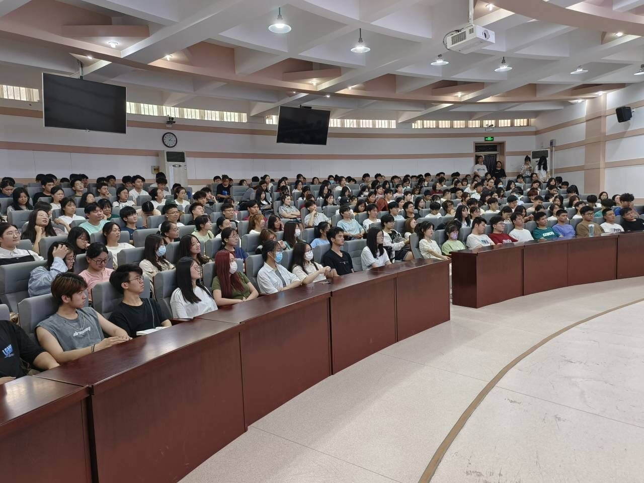 ���ߵ����˿��ֽ�