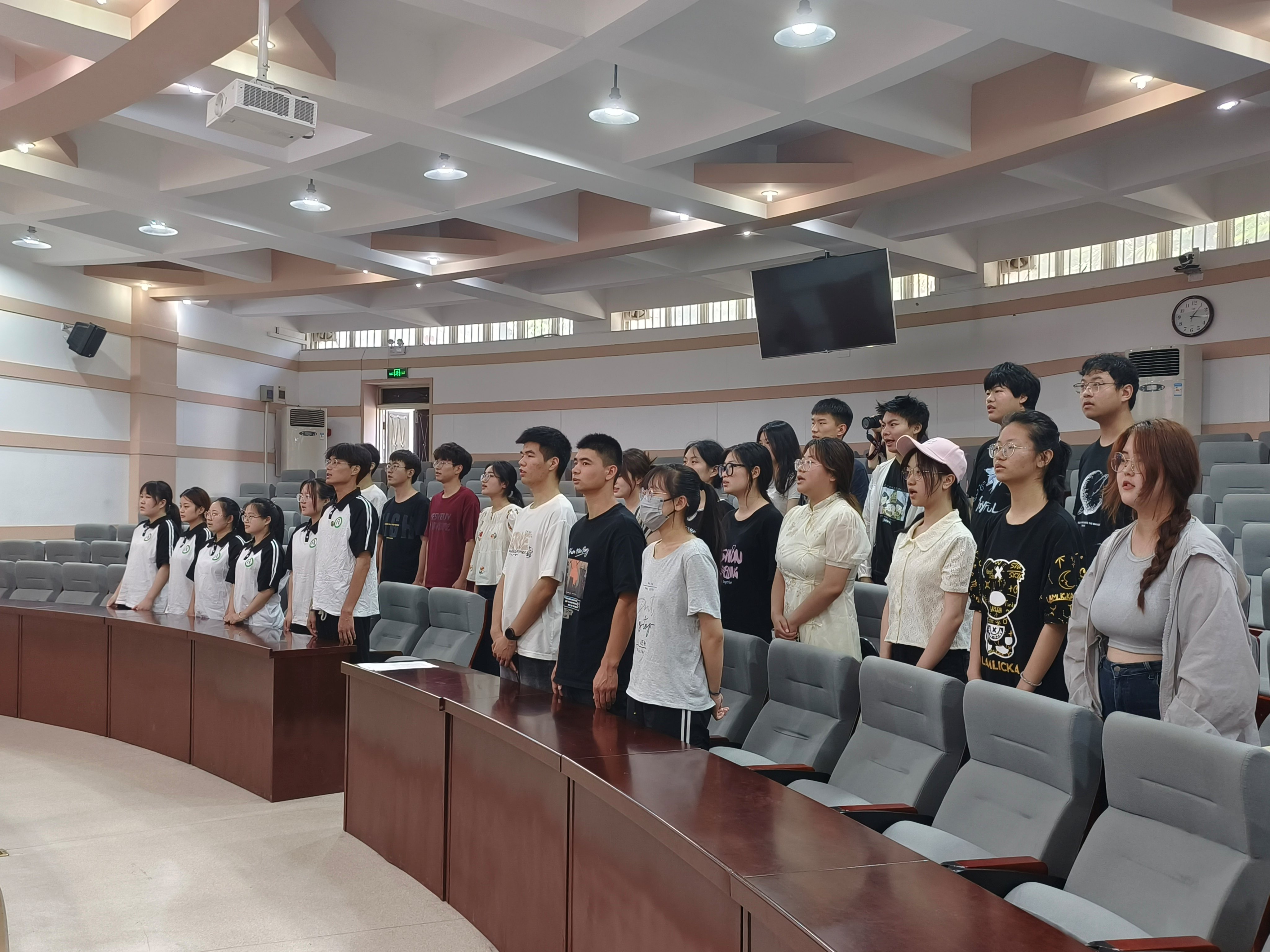 ���ߵ����˿��ֽ�