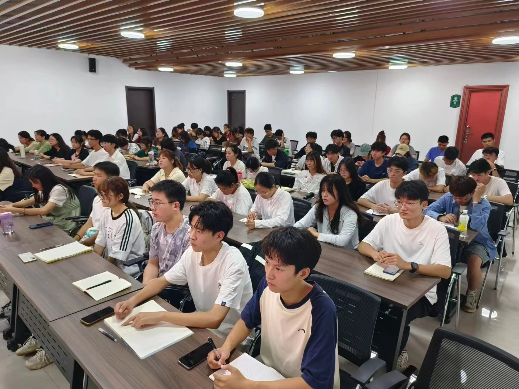 ���ߵ����˿��ֽ�