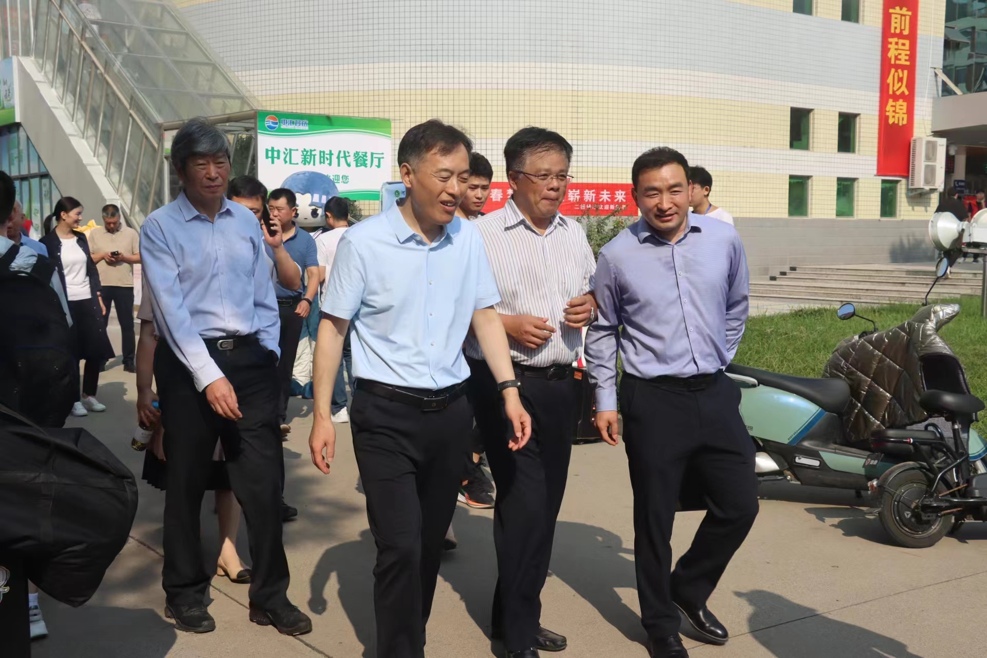 ���ߵ����˿��ֽ�