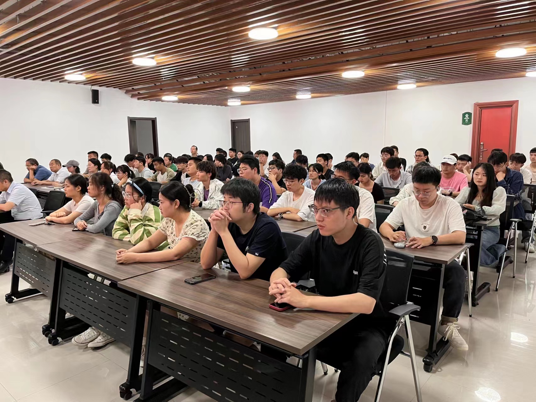 ���ߵ����˿��ֽ�