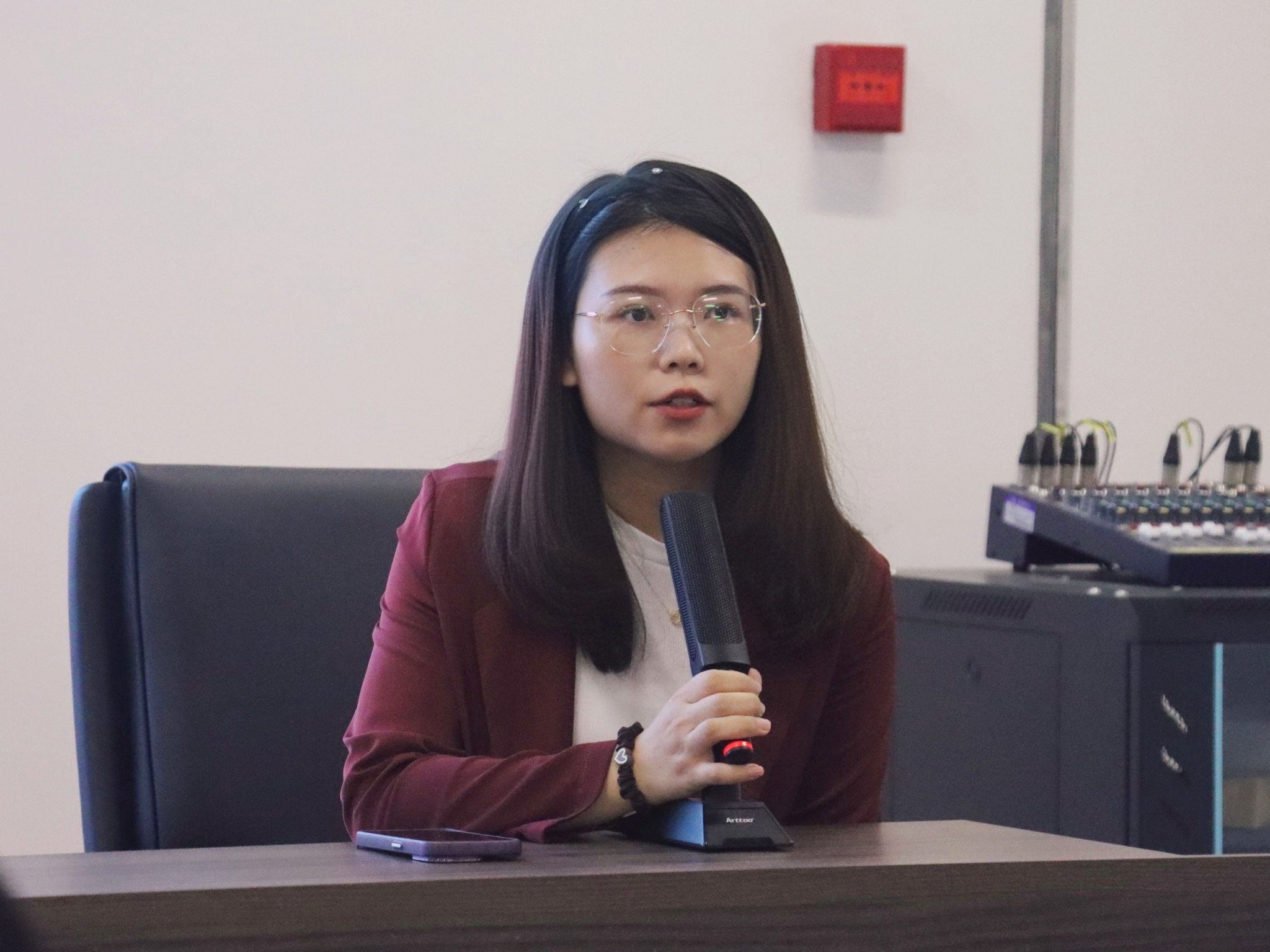 ���ߵ����˿��ֽ�