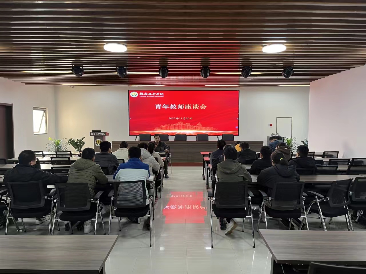 ���ߵ����˿��ֽ�