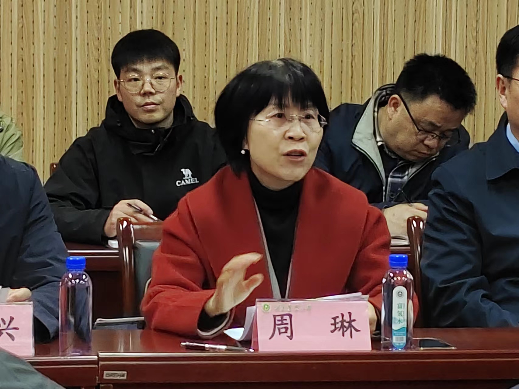 ���ߵ����˿��ֽ�