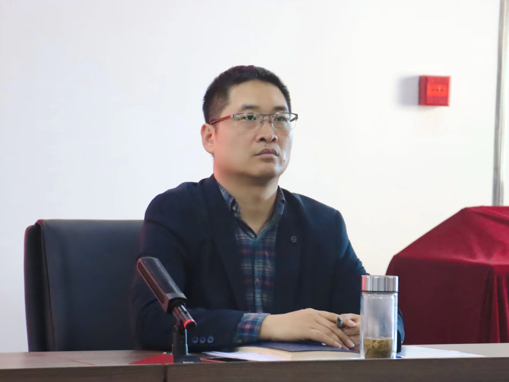 ���ߵ����˿��ֽ�