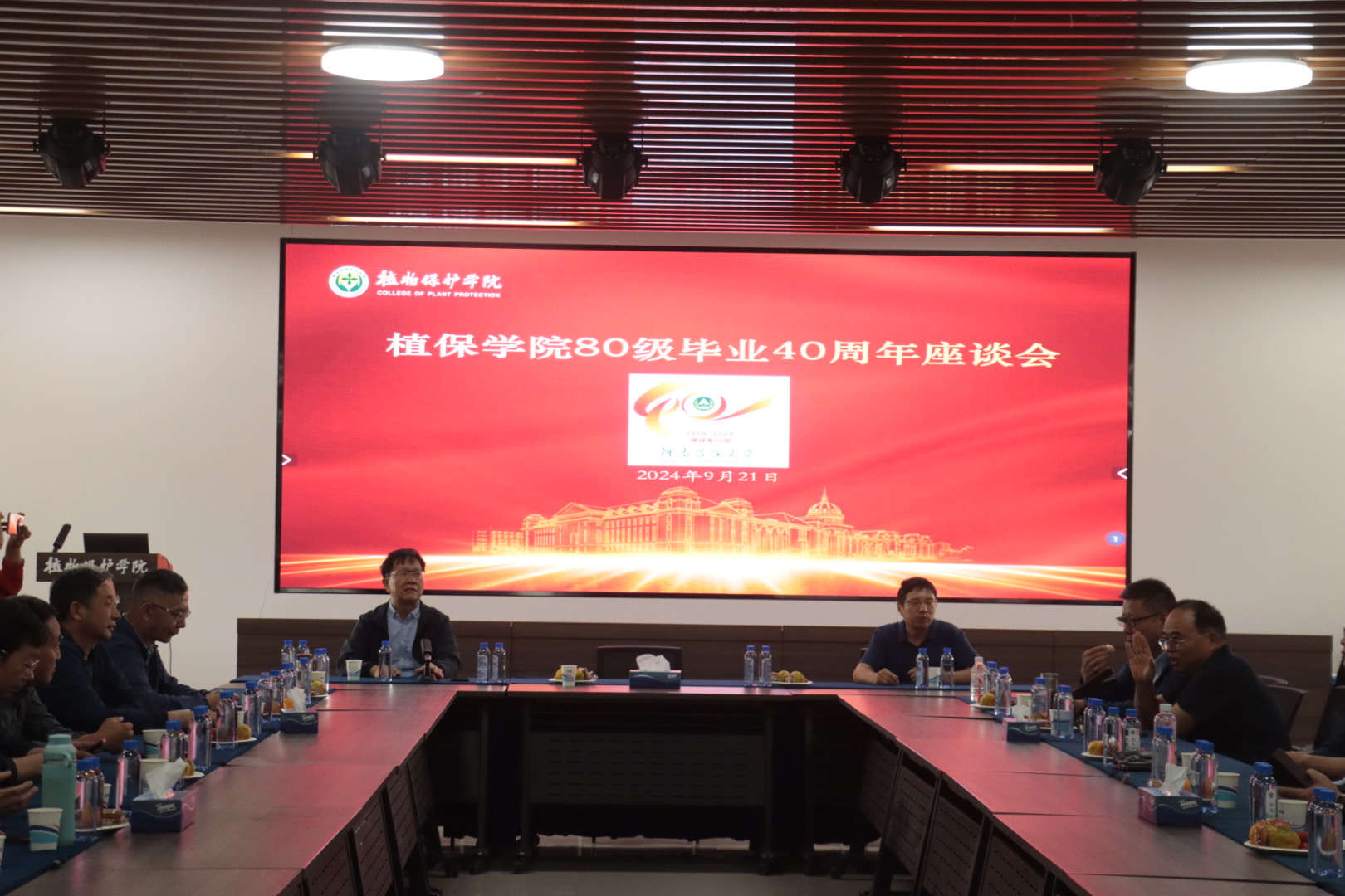 在线德州扑克现金