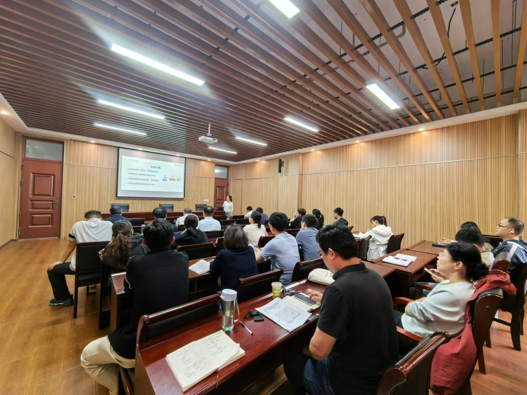 ���ߵ����˿��ֽ�