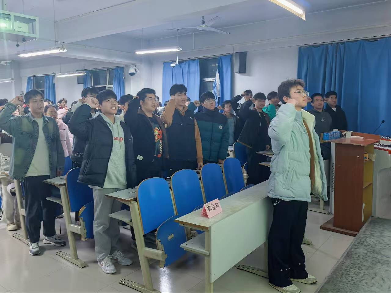 ���ߵ����˿��ֽ�