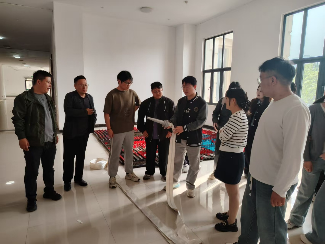 ���ߵ����˿��ֽ�