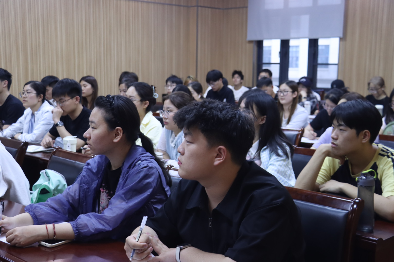 ���ߵ����˿��ֽ�