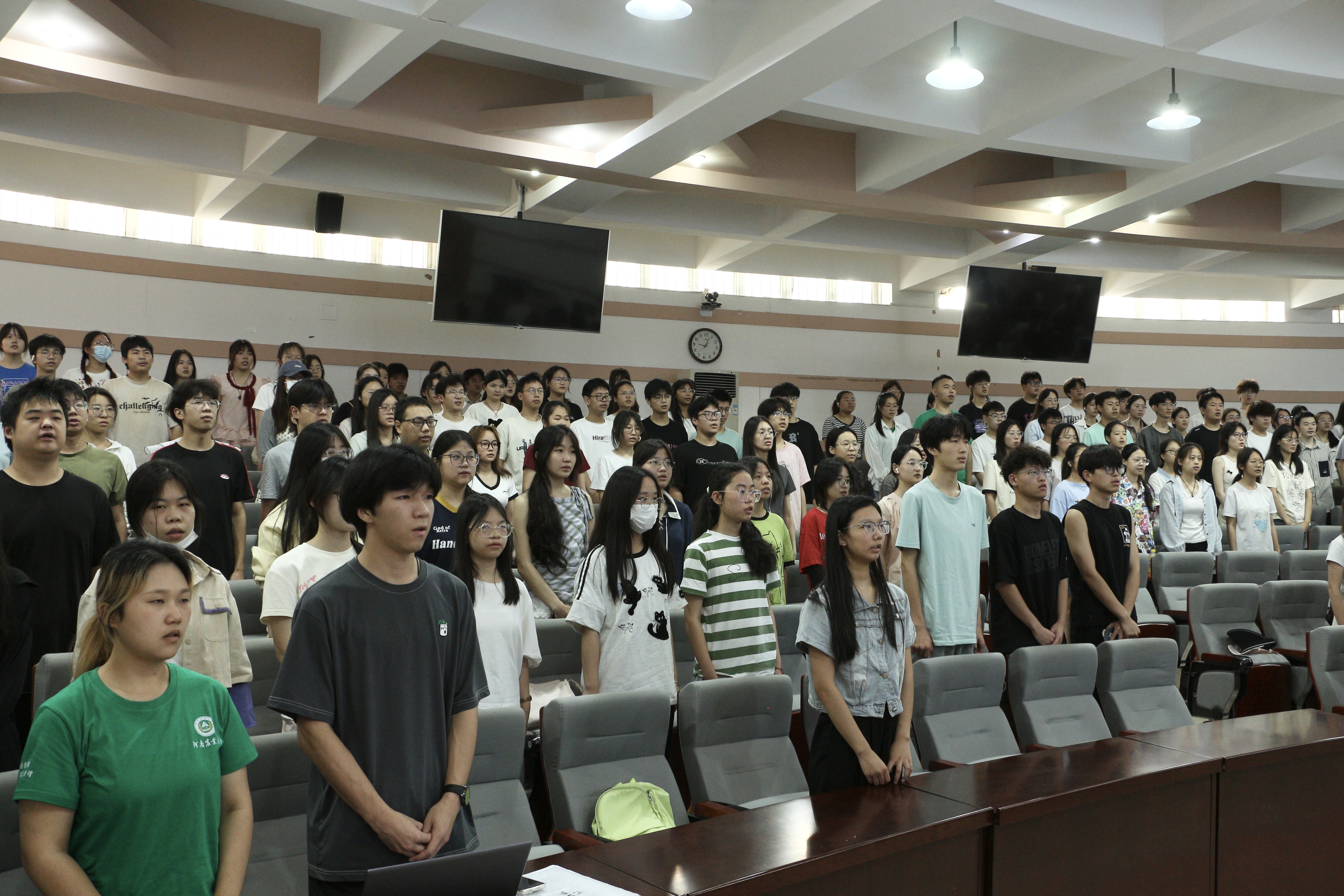 ���ߵ����˿��ֽ�