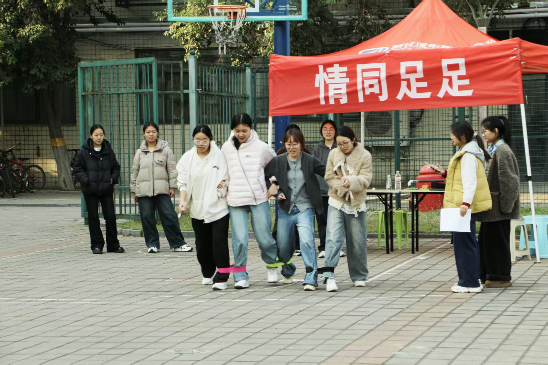 ���ߵ����˿��ֽ�